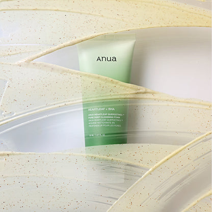 Espuma Limpiadora Profunda de Poros Heartleaf Quercetinol